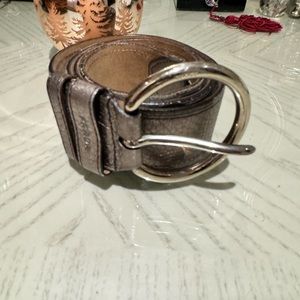 Woman’s Prada belt size 00/32